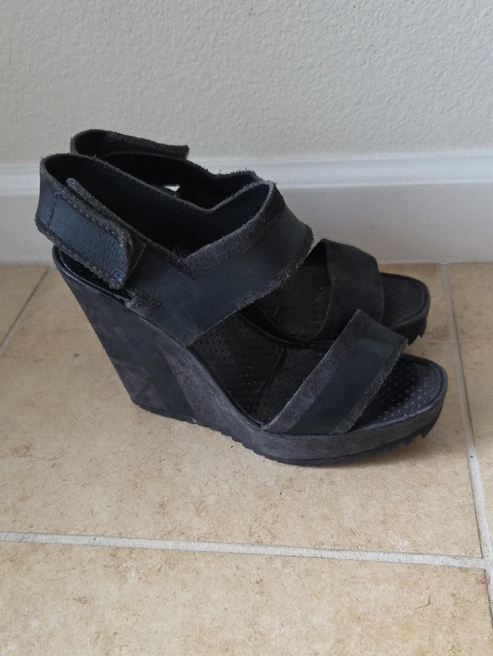 Pedro Garcia Black Leather & Suede Wedge Platform Sandals Velcro 4.5